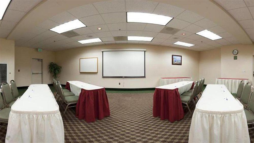 Holiday Inn Express & Suites Tracy By Ihg Létesítmények fotó